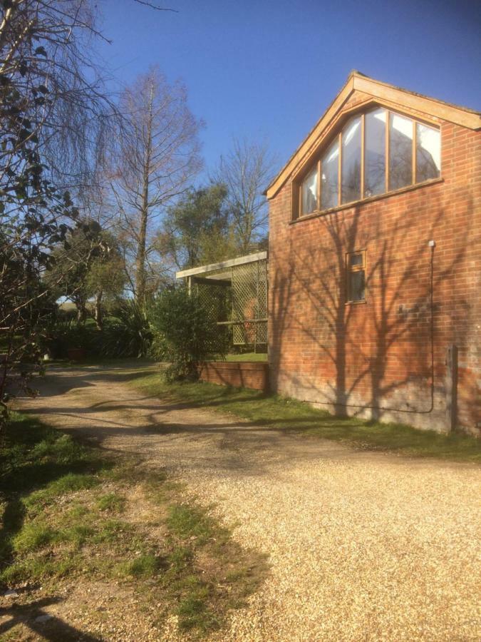 Ralph'S Barn Vila Newport  Exterior foto