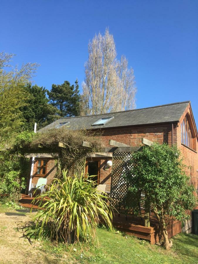 Ralph'S Barn Vila Newport  Exterior foto